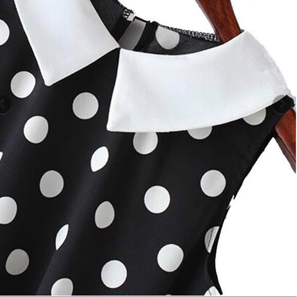 Polka Dot Peter Pan Collar Sleeveless Romper - Picture 6 of 8